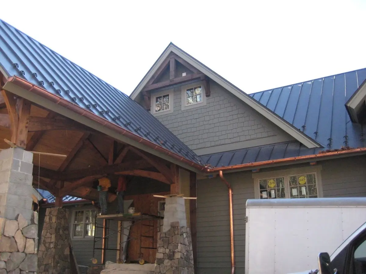 Craftsman Roofing team delivering quality roofing work in Woodbury